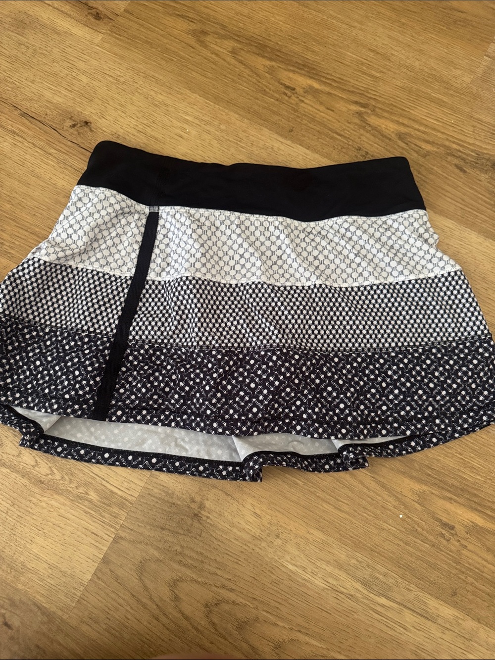 lululemon athletica Black and White Tiered Pattern Mini Skirt